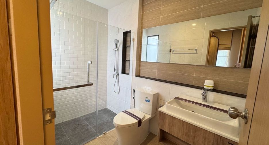 For sale 3 bedrooms villa in Bang Lamung, Chonburi