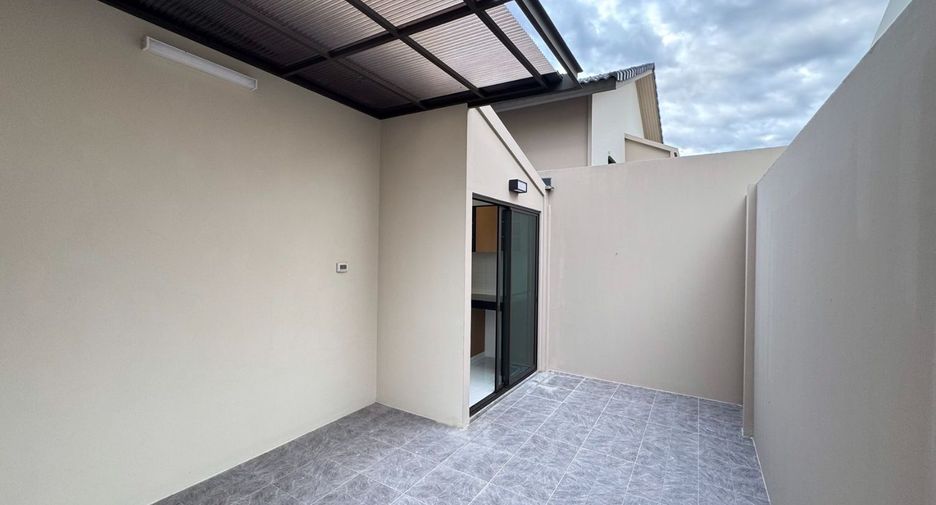 For sale 3 bedrooms villa in Bang Lamung, Chonburi