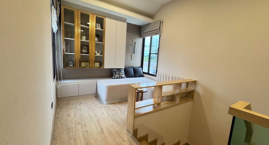 For sale 3 bedrooms villa in Bang Lamung, Chonburi
