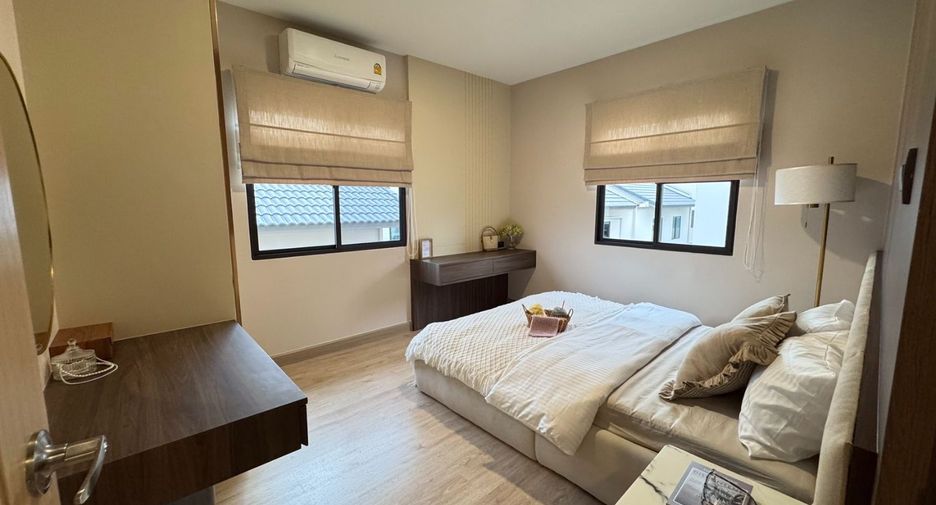 For sale 3 bedrooms villa in Bang Lamung, Chonburi