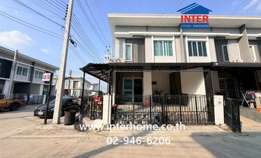 For sale 3 bedrooms townhouse in Mueang Pathum Thani, Pathum Thani