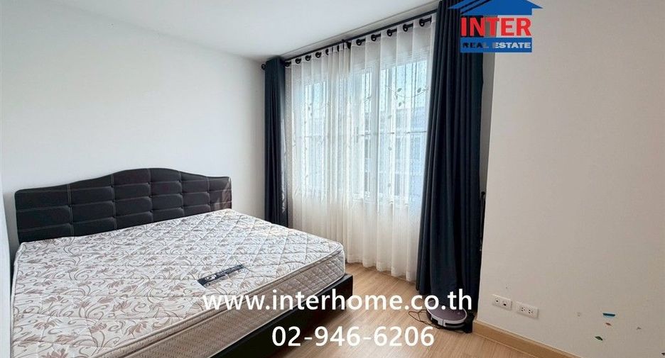 For sale 3 bedrooms townhouse in Mueang Pathum Thani, Pathum Thani