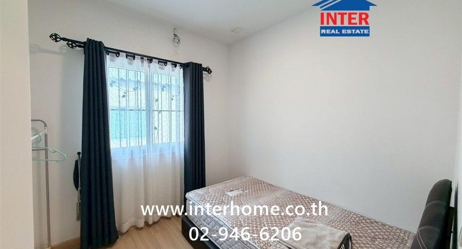 For sale 3 bedrooms townhouse in Mueang Pathum Thani, Pathum Thani