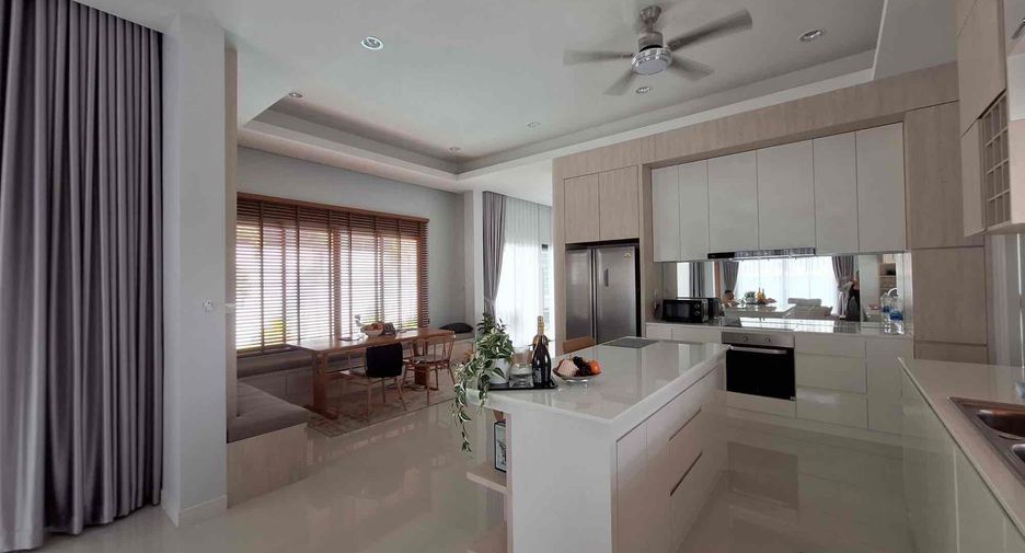 ให้เช่า 3 ห้องนอน วิลล่า ใน บางละมุง, ชลบุรี
