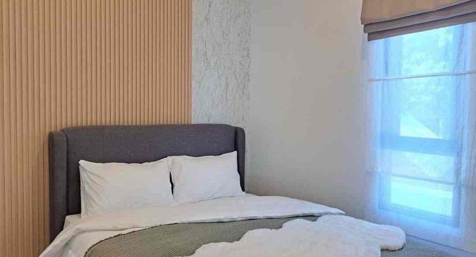 Villa en alquiler de 4 habitaciones en Bang Lamung, Chonburi