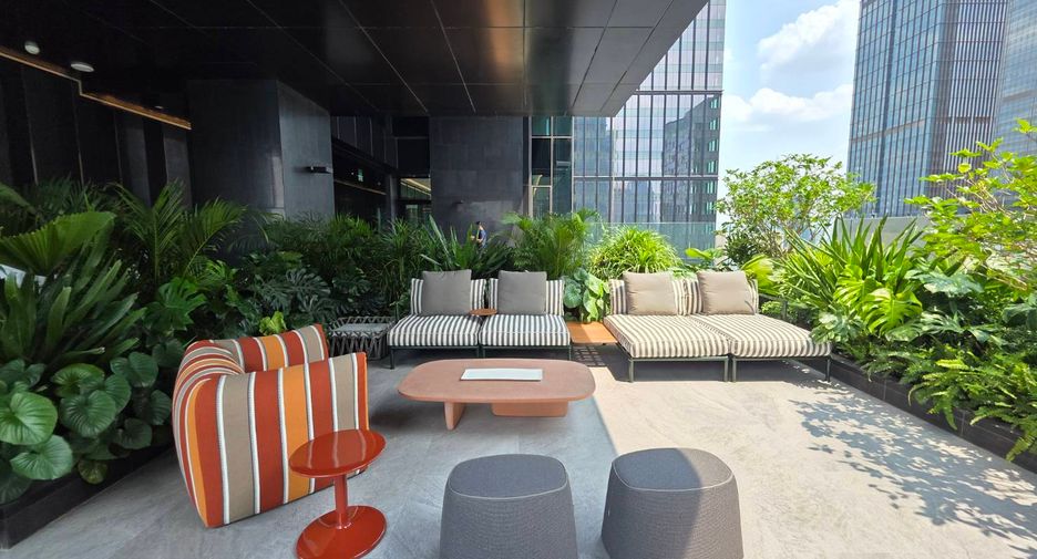 Wohnung zum Kauf mit 2 Zimmer in Sathon, Bangkok