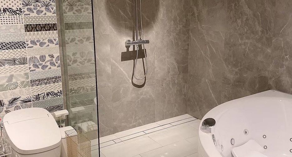 Wohnung zum Kauf mit 3 Zimmer in Pathum Wan, Bangkok