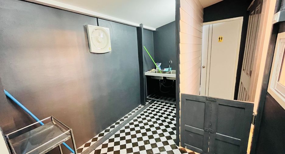 For sale 1 bed house in Sathon, Bangkok