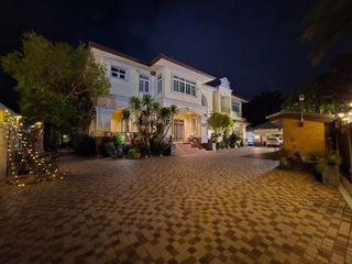 For sale 5 bedrooms house in Mueang Chon Buri, Chonburi