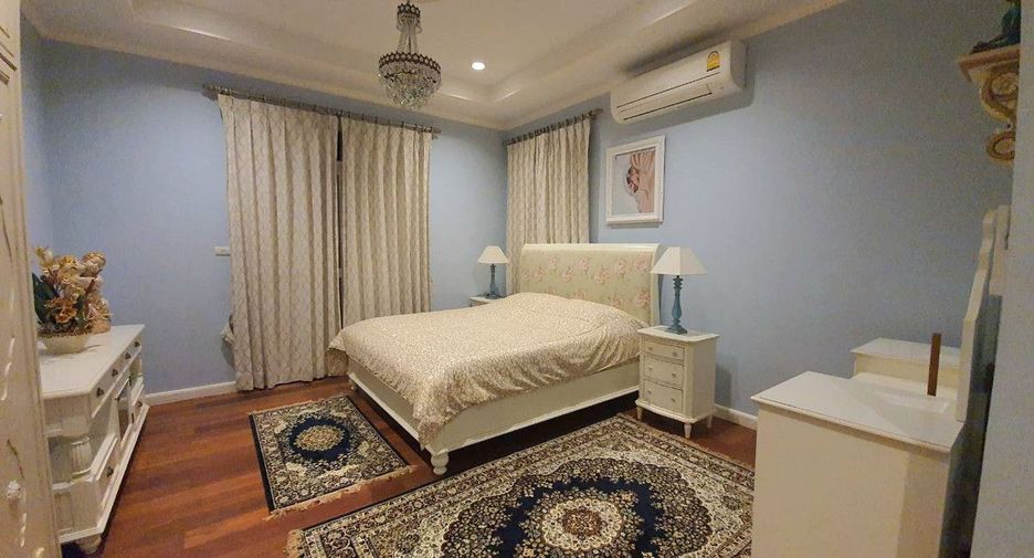 For sale 5 bedrooms house in Mueang Chon Buri, Chonburi