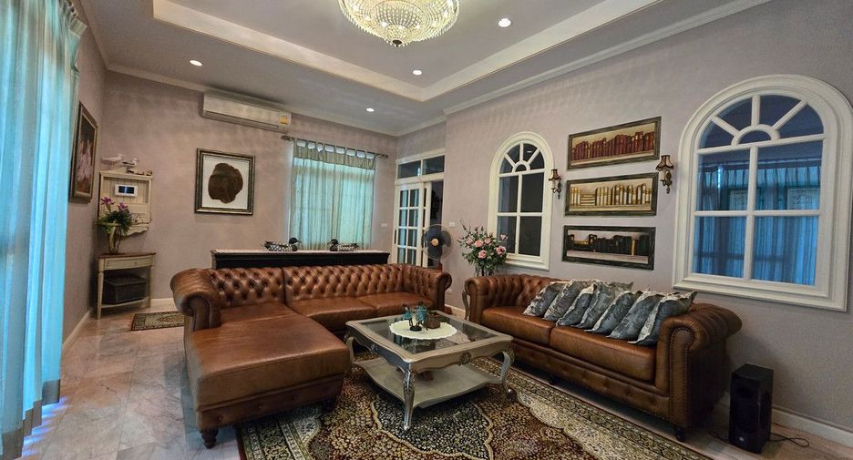 For sale 5 bedrooms house in Mueang Chon Buri, Chonburi