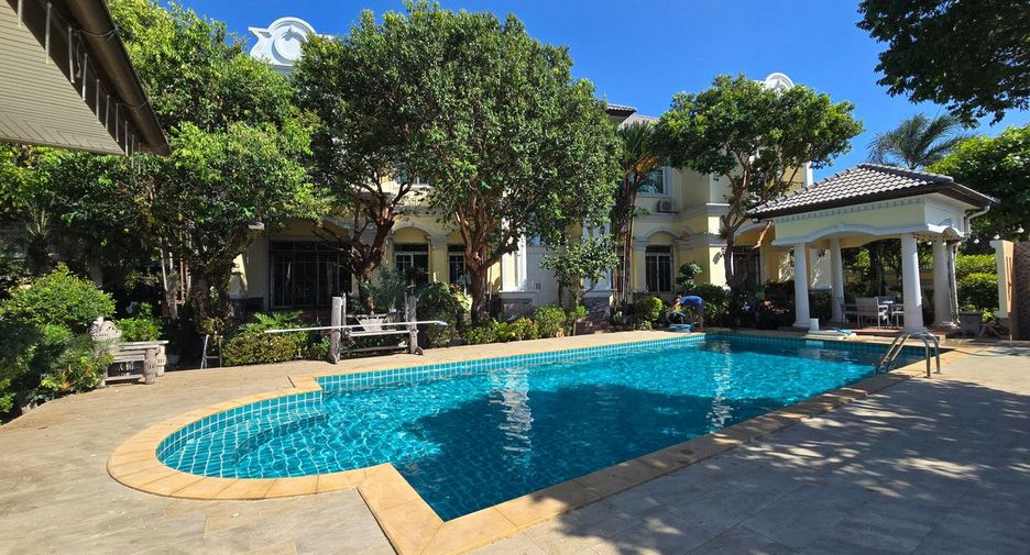For sale 5 bedrooms house in Mueang Chon Buri, Chonburi