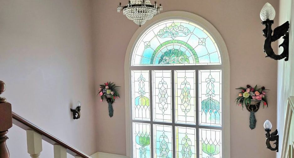 For sale 5 bedrooms house in Mueang Chon Buri, Chonburi