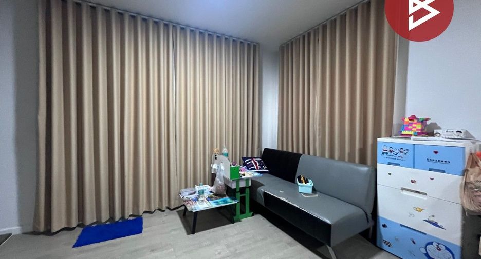 For sale 4 bedrooms townhouse in Lat Lum Kaeo, Pathum Thani