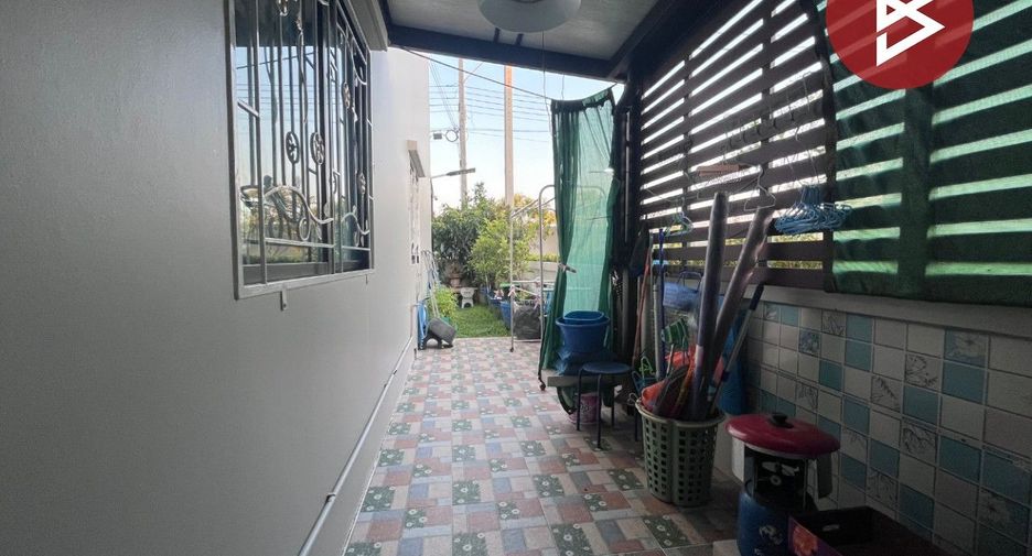 For sale 4 bedrooms townhouse in Lat Lum Kaeo, Pathum Thani