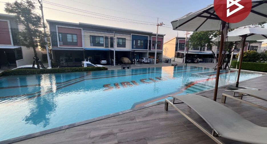 For sale 4 bedrooms townhouse in Lat Lum Kaeo, Pathum Thani