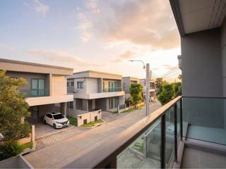 À louer et à vendre 3 chambres maison à Bang Phli, Samut Prakan