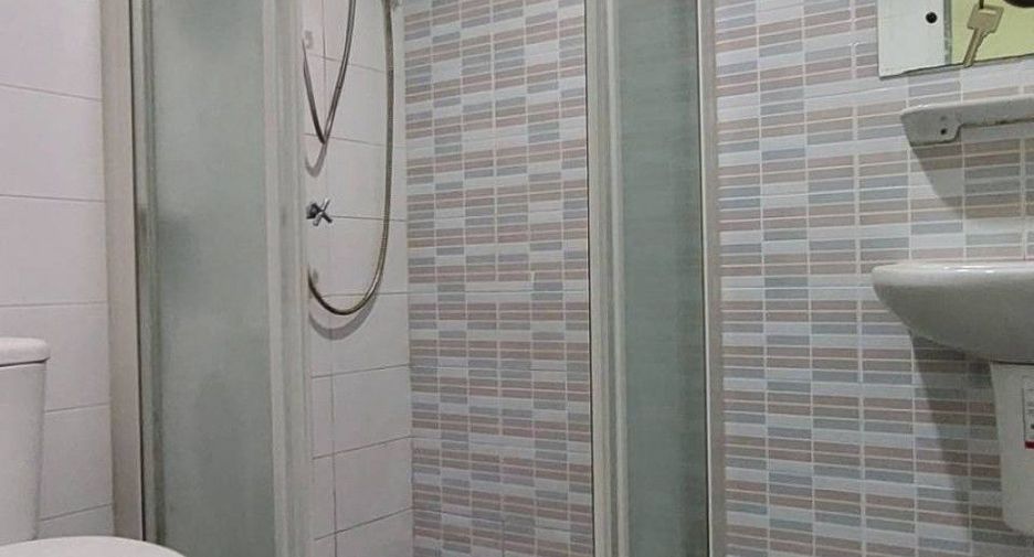 For sale 3 bedrooms townhouse in Mueang Samut Prakan, Samut Prakan