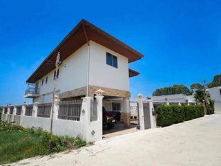 Haus zum Kauf mit 7 Zimmer in Bang Lamung, Chonburi