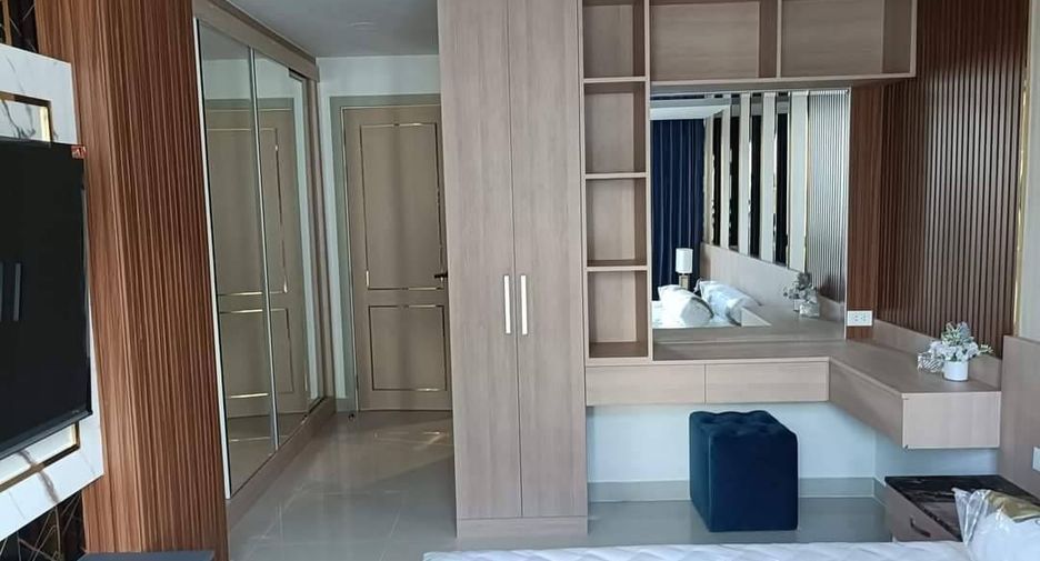 For rent 2 bedrooms condo in Bang Lamung, Chonburi