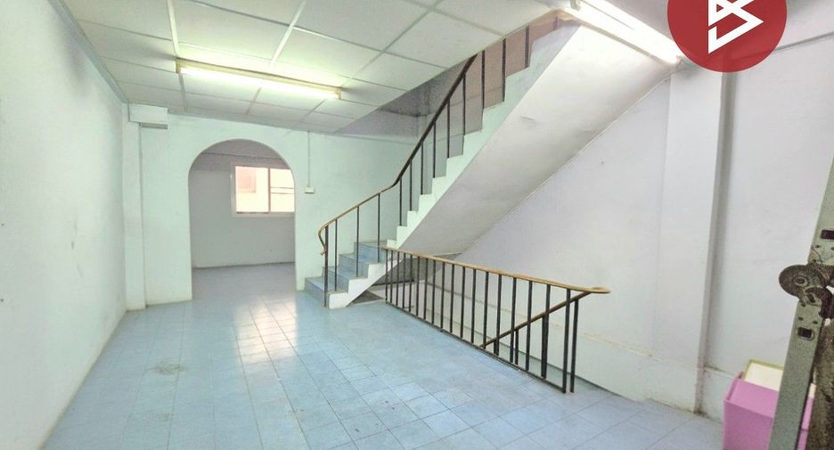 For sale 5 bedrooms retail Space in Phra Samut Chedi, Samut Prakan