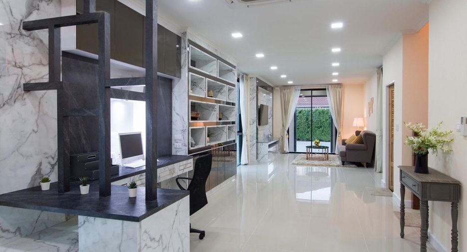 À vendre 3 chambres villa à Bang Lamung, Chonburi
