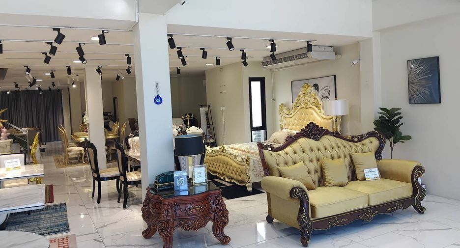 For rent 1 bed retail Space in Wang Thonglang, Bangkok