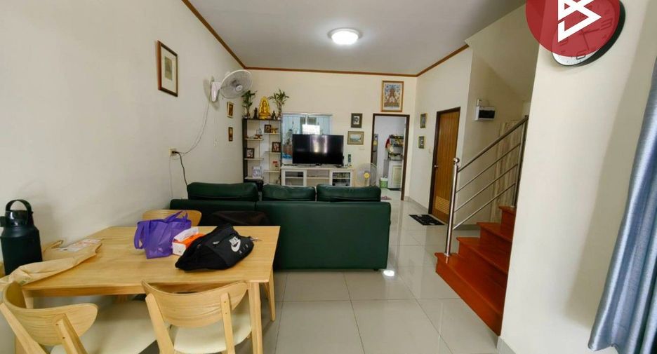 For sale 3 bedrooms townhouse in Phra Samut Chedi, Samut Prakan