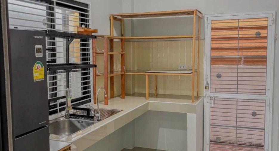 For sale 3 bedrooms house in Mueang Rayong, Rayong