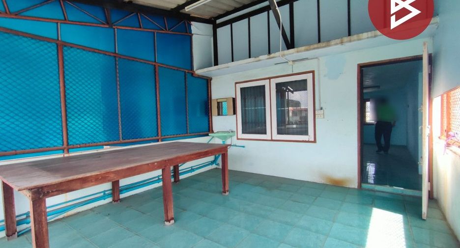 For sale 3 bedrooms retail Space in Thon Buri, Bangkok