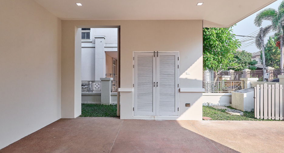 For sale 4 bedrooms house in Mueang Chiang Mai, Chiang Mai
