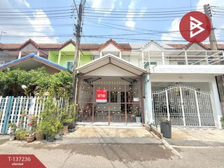 À vendre 2 chambres maison de ville à Sam Phran, Nakhon Pathom