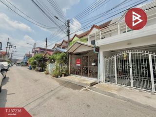 À vendre 2 chambres maison de ville à Sam Phran, Nakhon Pathom