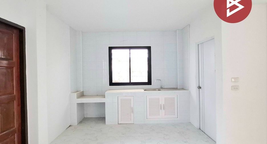 À vendre 3 chambres maison à Mueang Roi Et, Roi Et