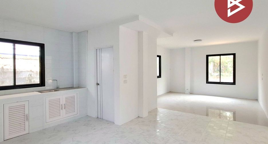 À vendre 3 chambres maison à Mueang Roi Et, Roi Et