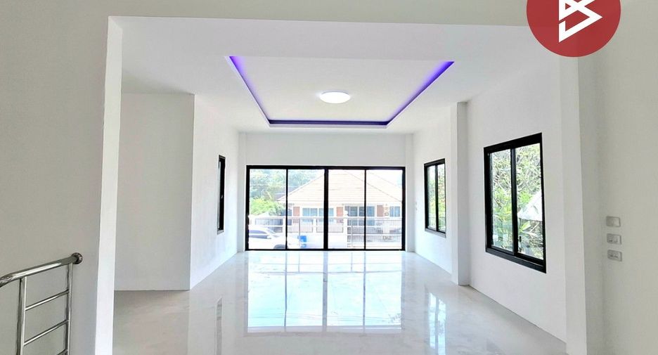 À vendre 3 chambres maison à Mueang Roi Et, Roi Et