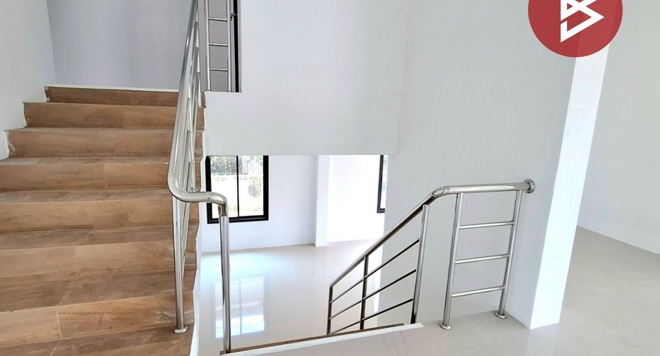 À vendre 3 chambres maison à Mueang Roi Et, Roi Et