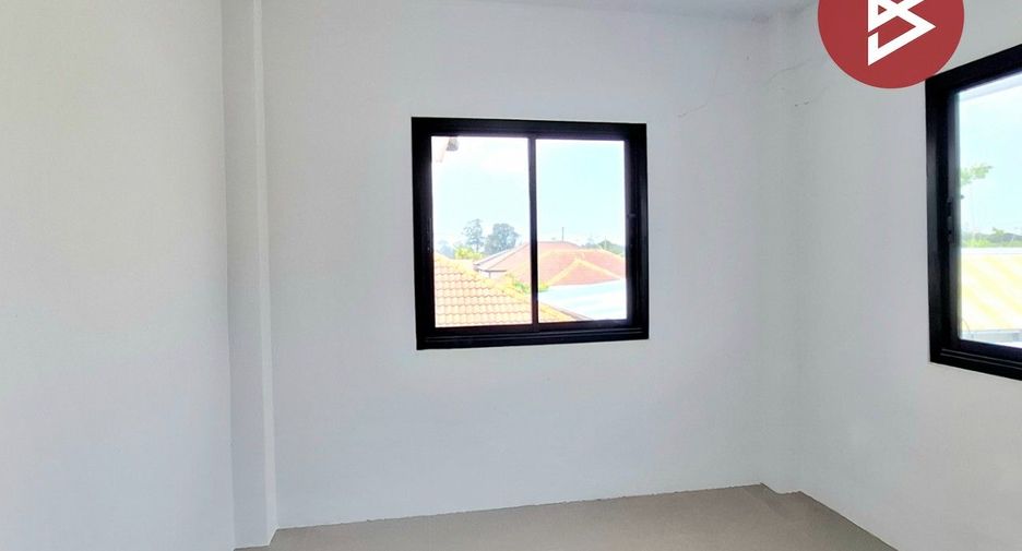 À vendre 3 chambres maison à Mueang Roi Et, Roi Et