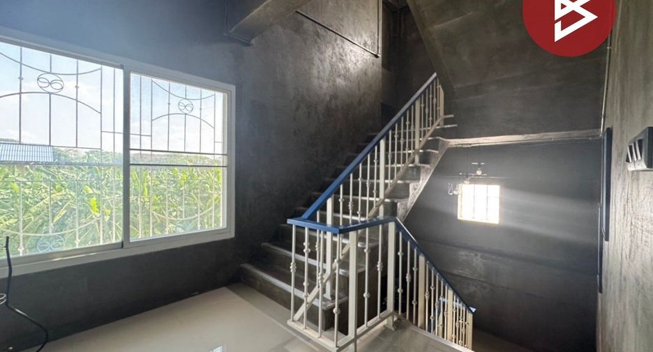 For sale office in Saphan Sung, Bangkok