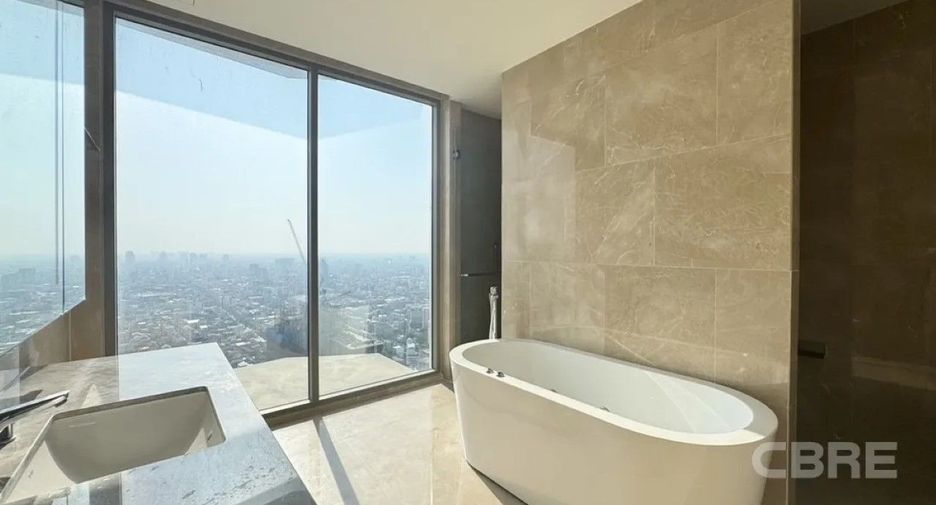 For sale 4 bedrooms condo in Khlong San, Bangkok