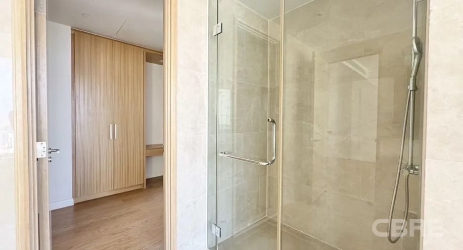 For sale 4 bedrooms condo in Khlong San, Bangkok