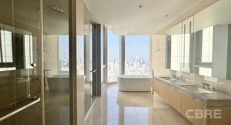 For sale 4 bedrooms condo in Khlong San, Bangkok