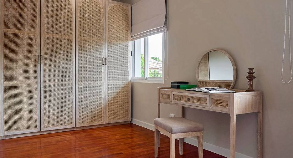 For rent and for sale 4 bedrooms house in Mueang Chiang Mai, Chiang Mai