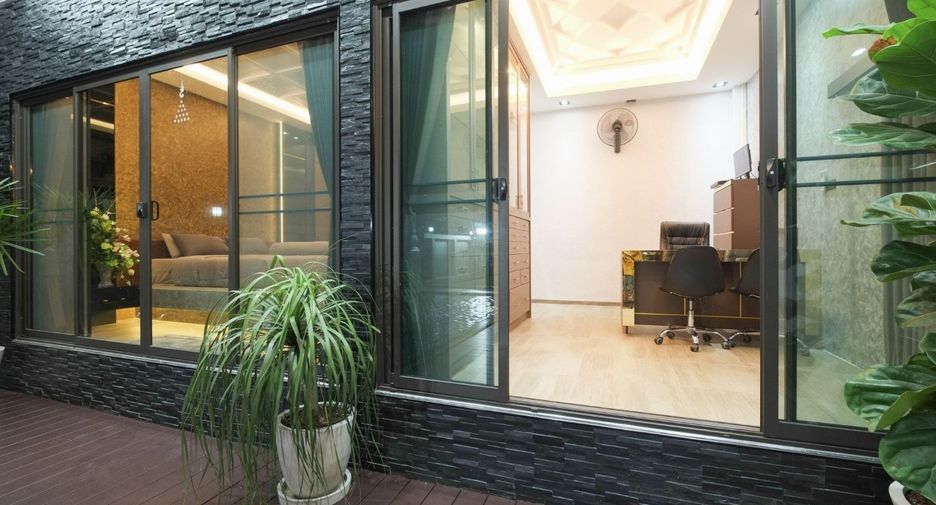 For sale 3 bedrooms house in Mueang Ubon Ratchathani, Ubon Ratchathani