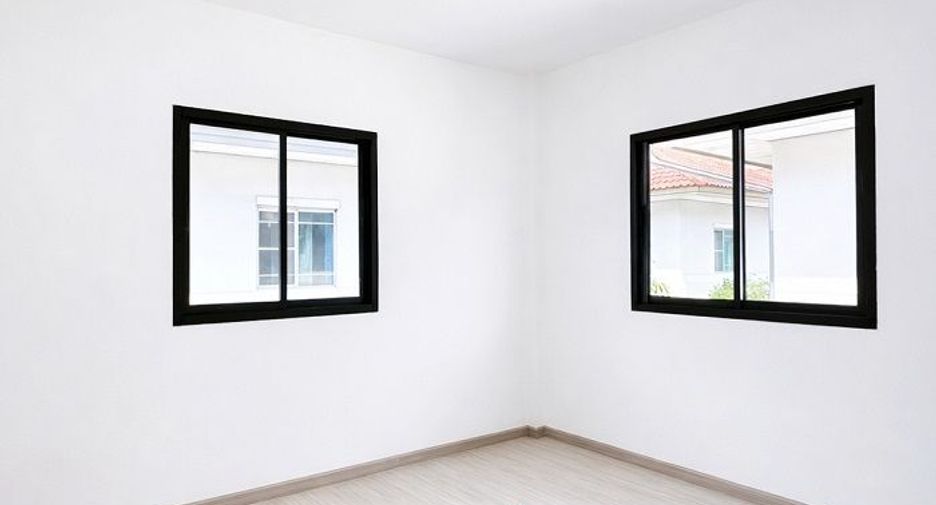 For sale 3 bedrooms house in Khlong Sam Wa, Bangkok