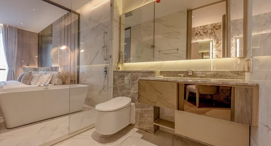 For rent 2 bedrooms condo in Sathon, Bangkok