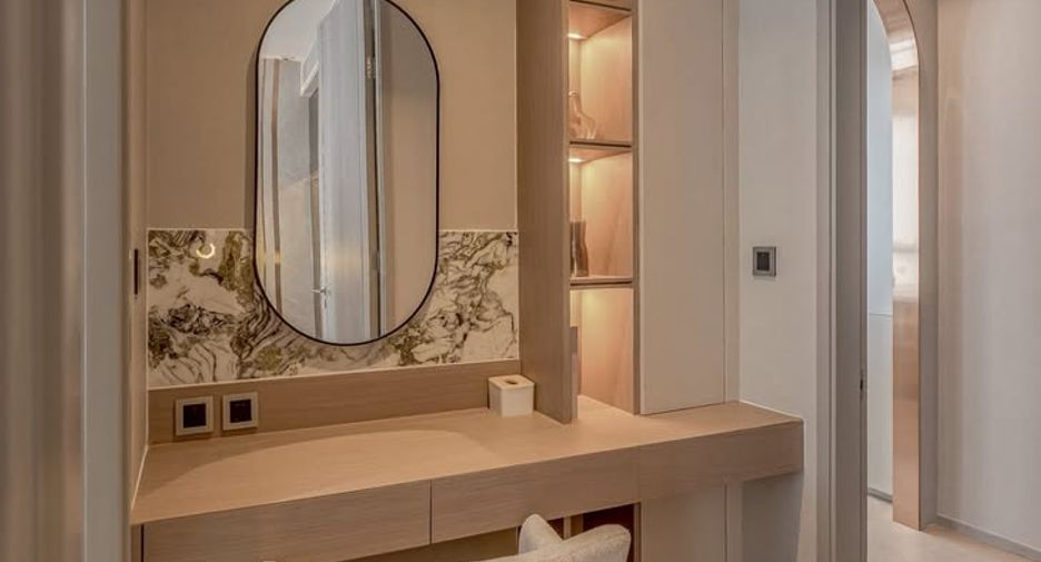 For rent 2 bedrooms condo in Sathon, Bangkok
