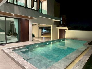 出租 4 卧室 独立屋 在 Bang Lamung, Chon Buri