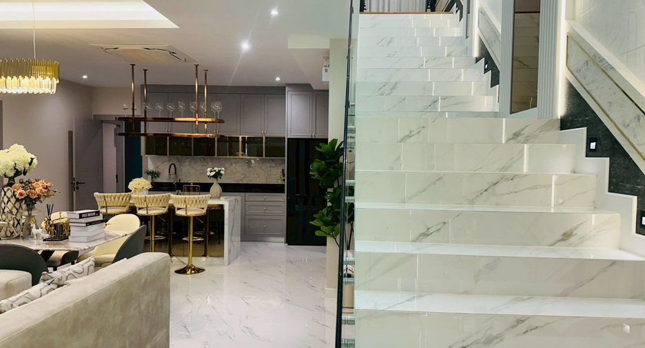 For rent 4 bedrooms house in Jomtien, Pattaya