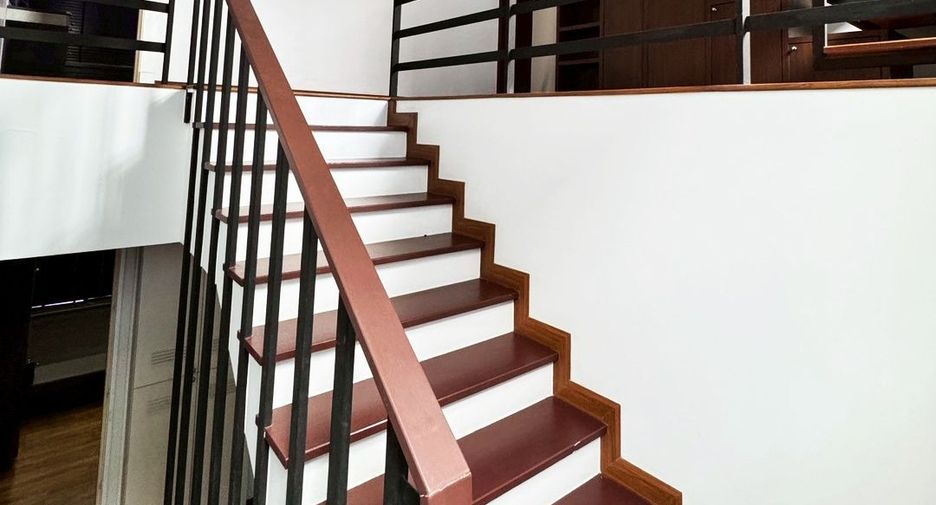 For sale 3 bedrooms townhouse in Pak Kret, Nonthaburi